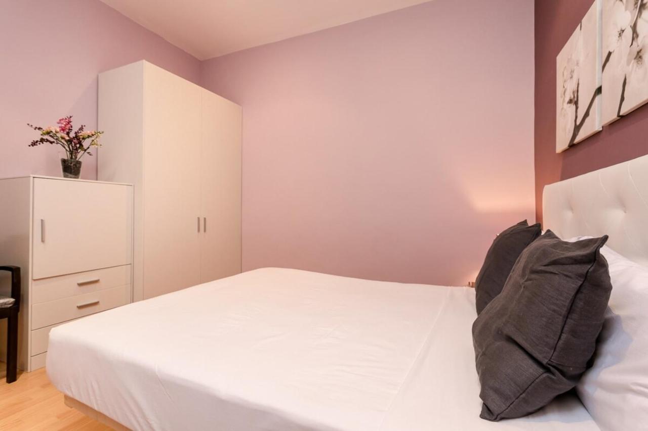 Fantastic 2 Bedroom 5 Minutes By Car From Plaza Catalunya บาร์เซโลนา ภายนอก รูปภาพ