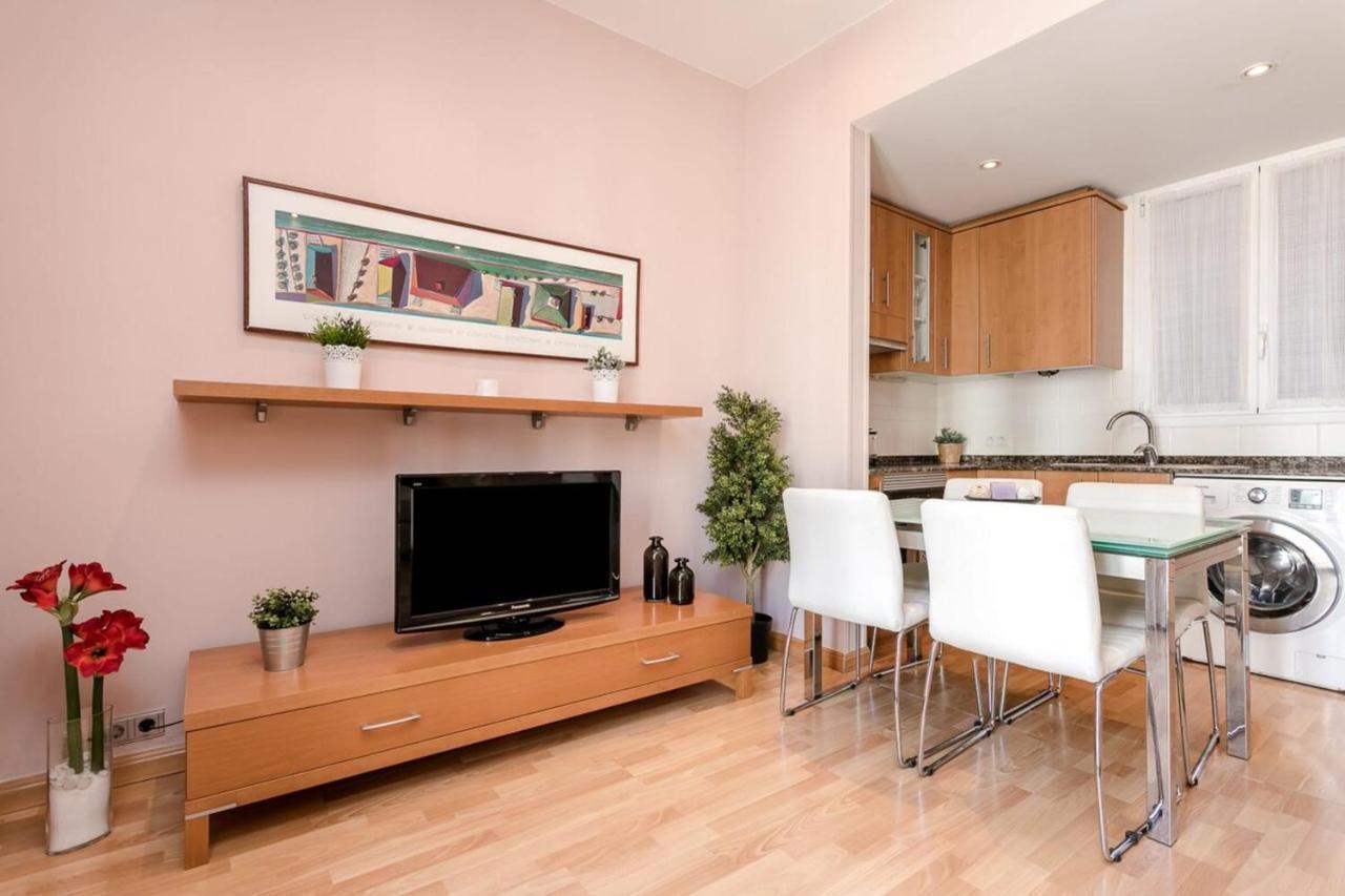Fantastic 2 Bedroom 5 Minutes By Car From Plaza Catalunya บาร์เซโลนา ภายนอก รูปภาพ