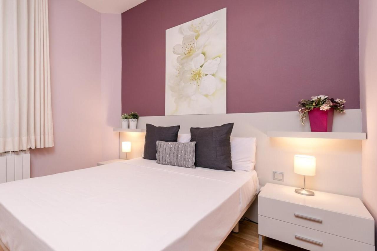 Fantastic 2 Bedroom 5 Minutes By Car From Plaza Catalunya บาร์เซโลนา ภายนอก รูปภาพ